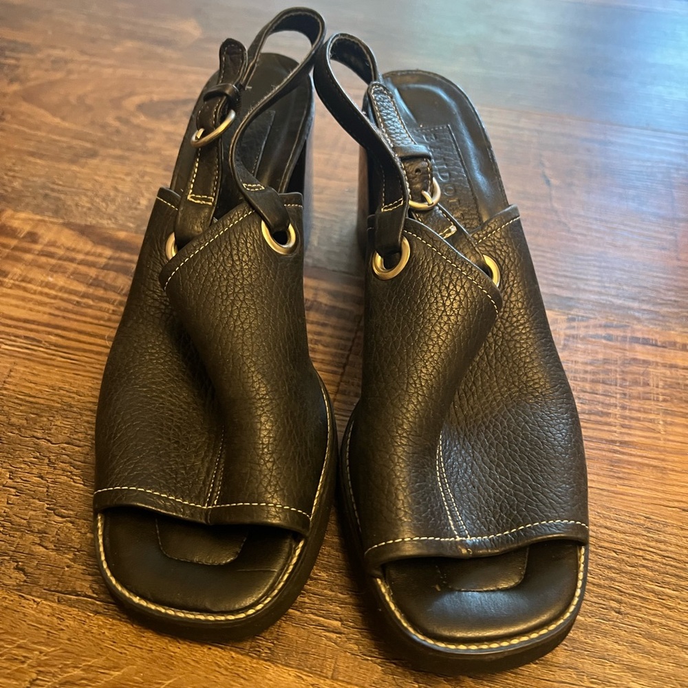 90s Bandolino Open Toe Slingback Block Heels w Contrast Stitch & O-Rings